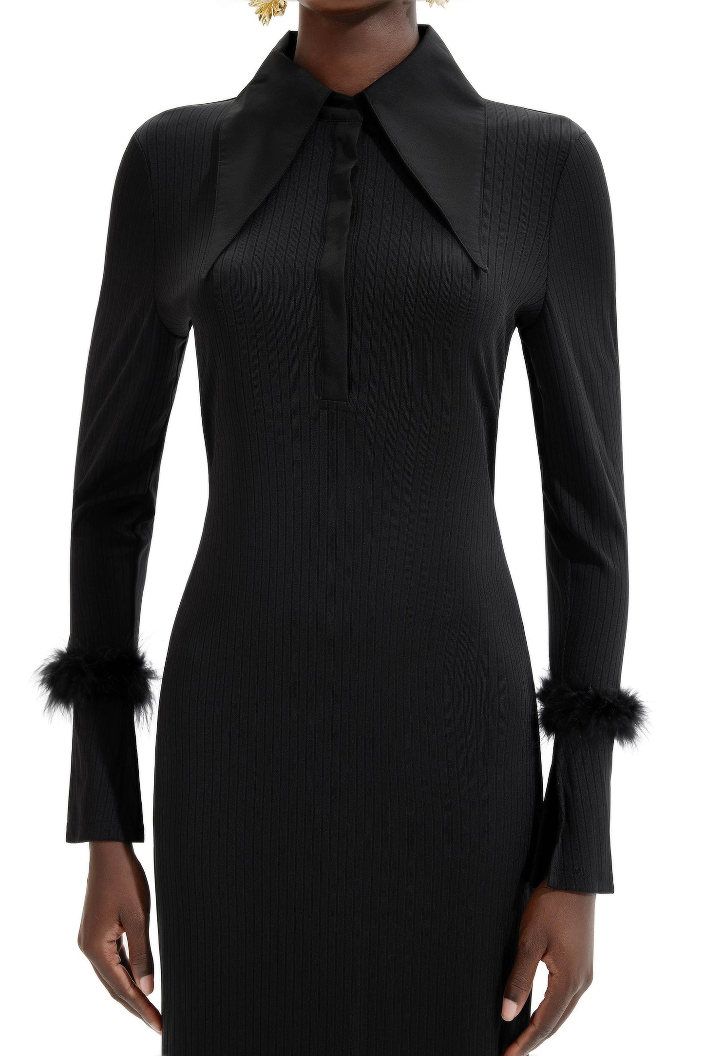 Beautifully Finished Dress in a Timeless Design