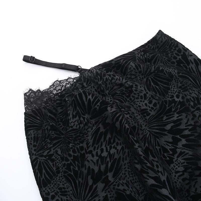 Beautifully Finished Garment in a Timeless Design