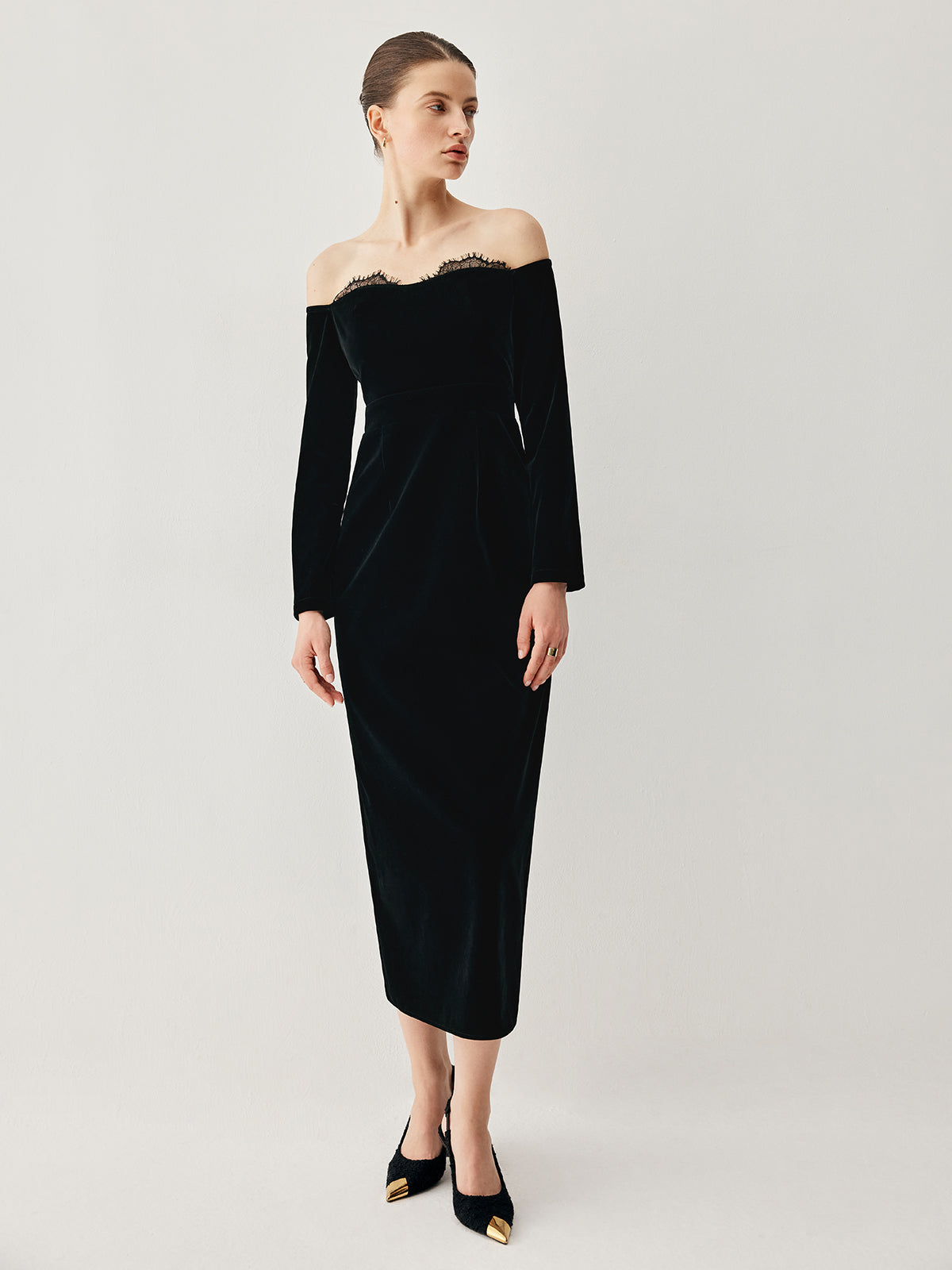 Elegantly Styled Dress for Everyday Wear