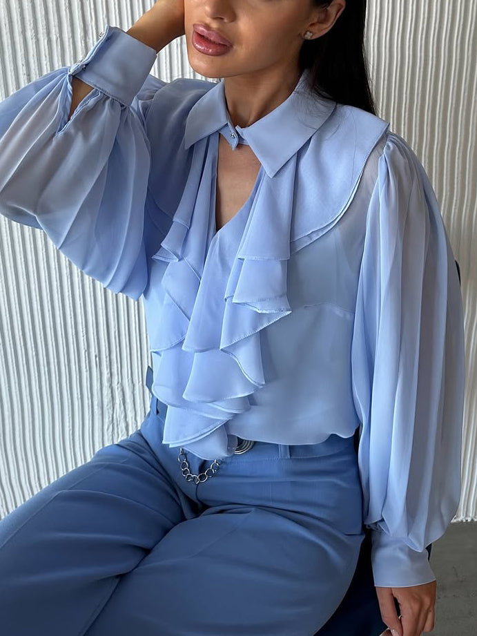 Classic Vintage & Enduringly Stylish Blouse