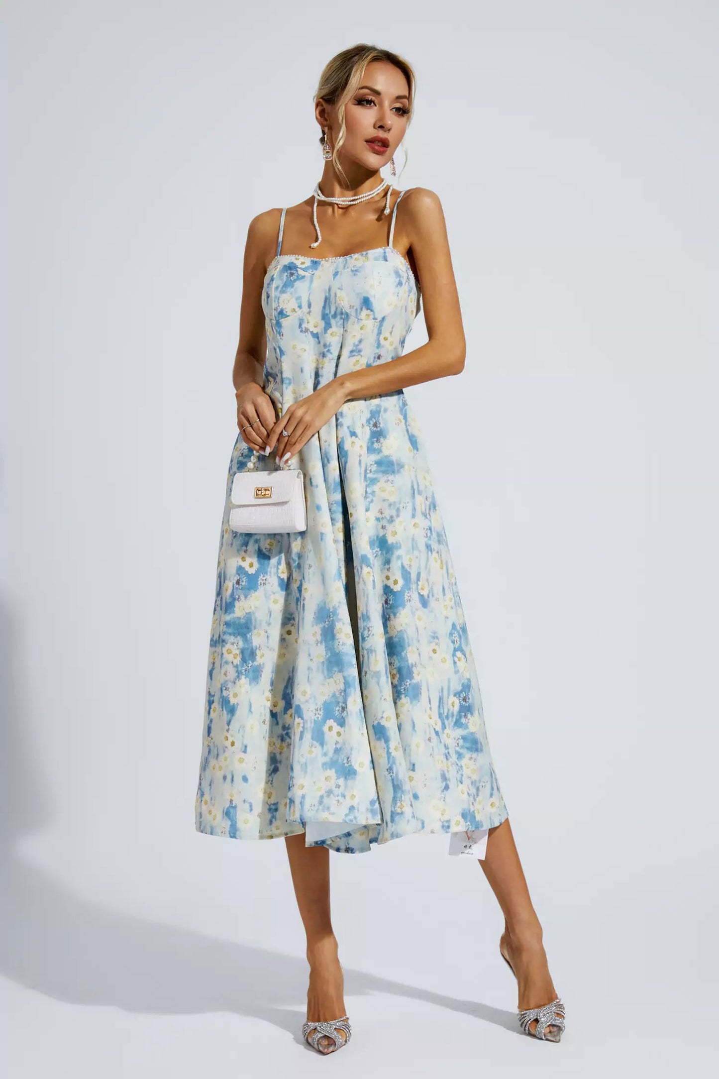 Polished Dress with an Effortless Classic Look