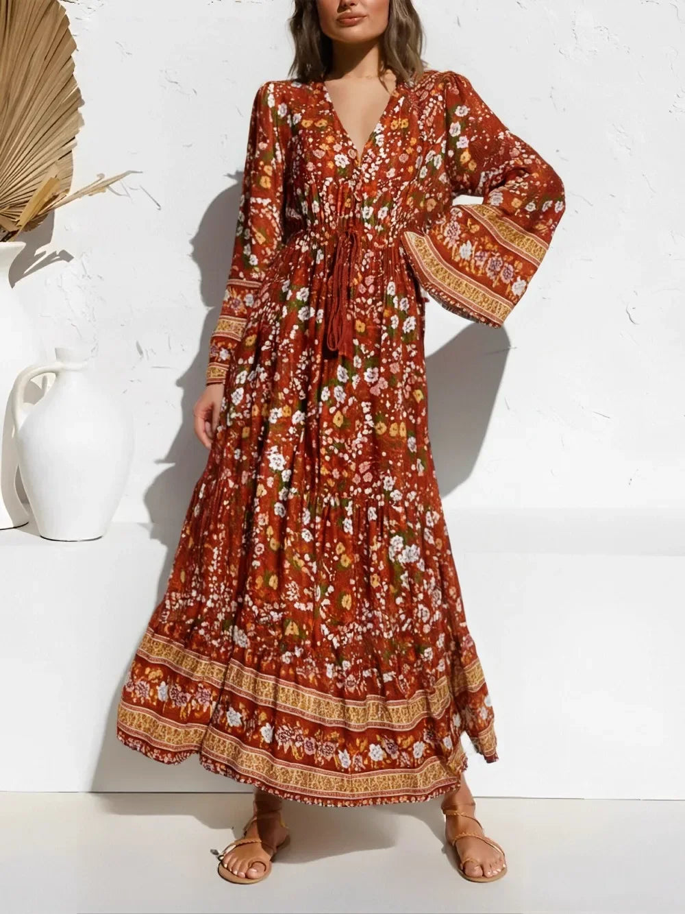 Beautifully Finished Dress in a Timeless Design