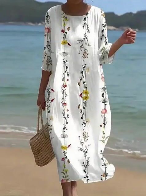 Beautifully Finished Dress in a Timeless Design