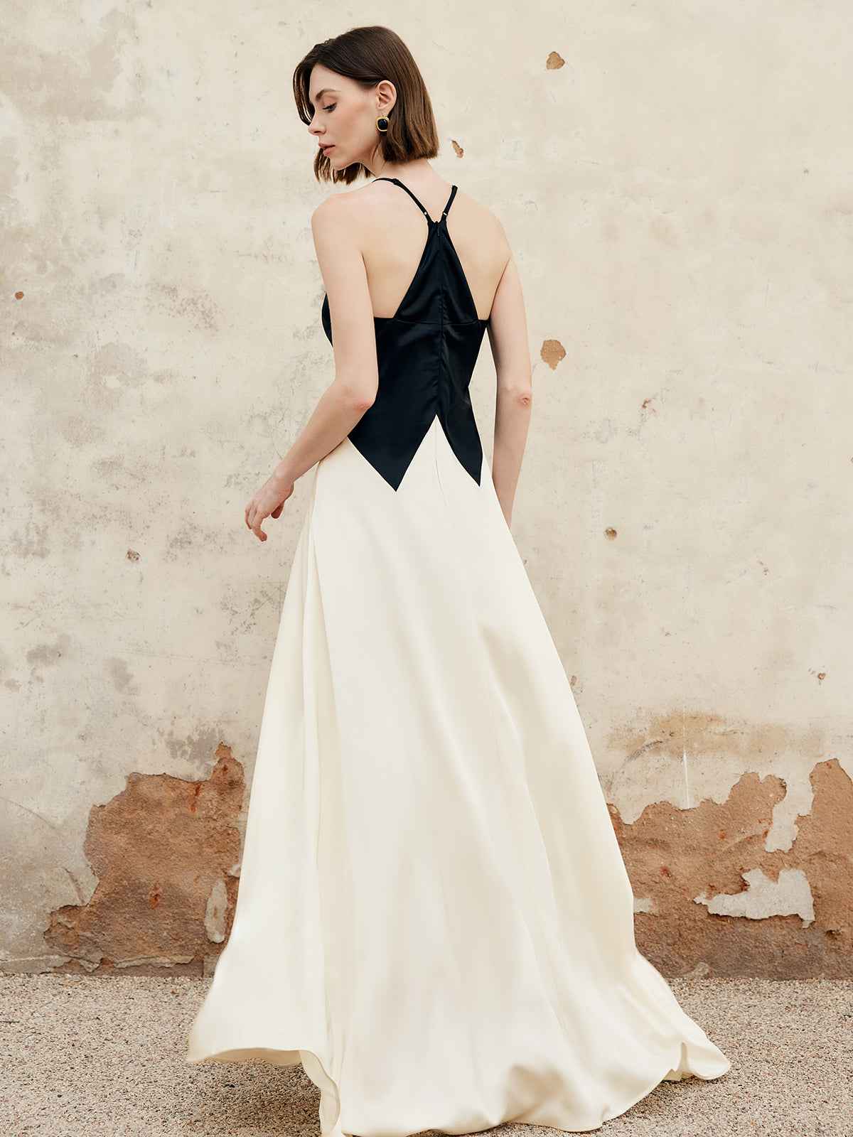 Classic Vintage & Enduringly Stylish Dress