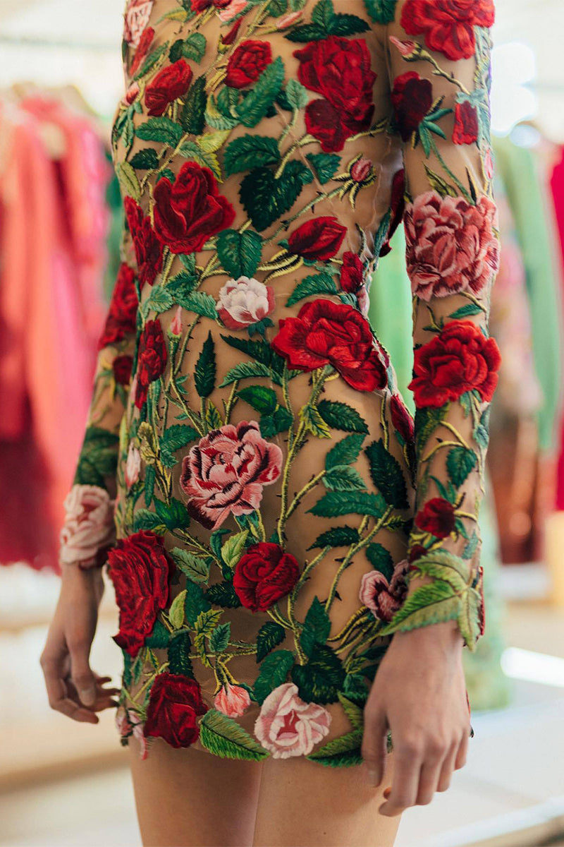 Gracefully Styled Dress for Any Occasion
