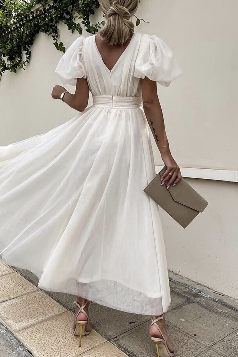 Gracefully Styled Dress for Any Occasion