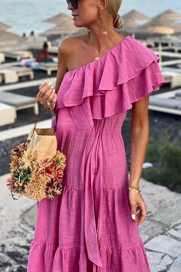 Sophisticated Dress with a Clean Classic Look
