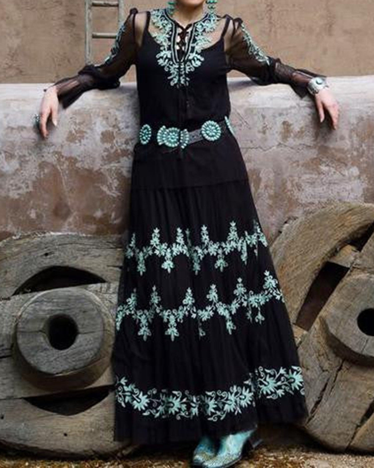 Gracefully Styled Dress for Any Occasion