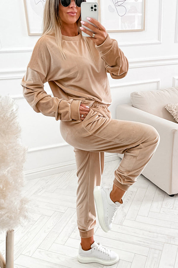 Polished Pullover with an Effortless Classic Look