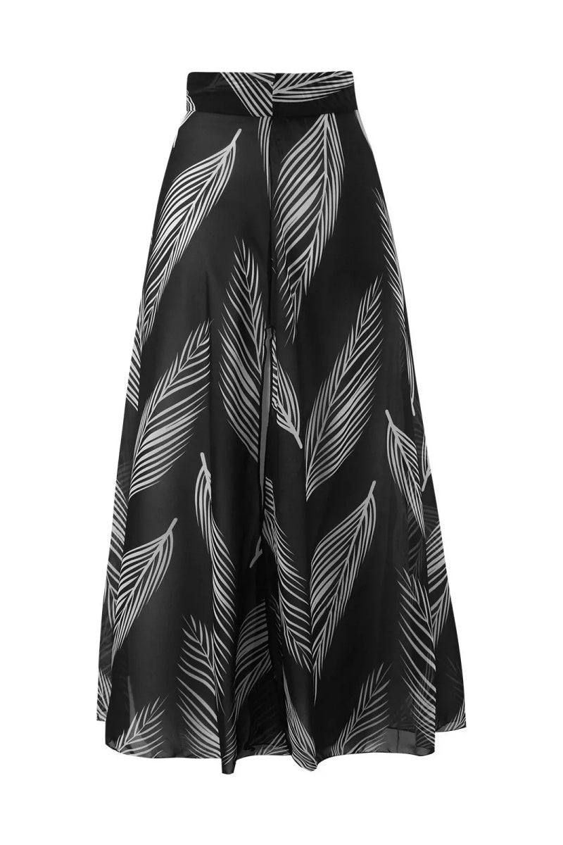 Well Tailored Garment with a Graceful Silhouette