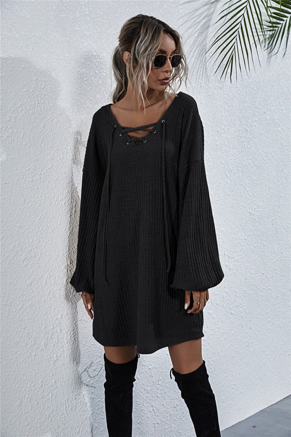 Beautifully Finished Dress in a Timeless Design