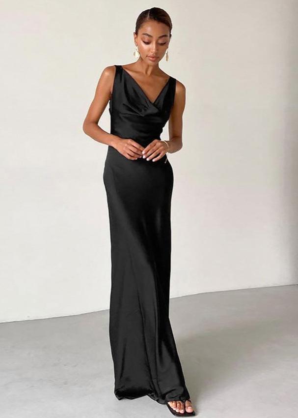 Sophisticated Dress with a Clean Classic Look