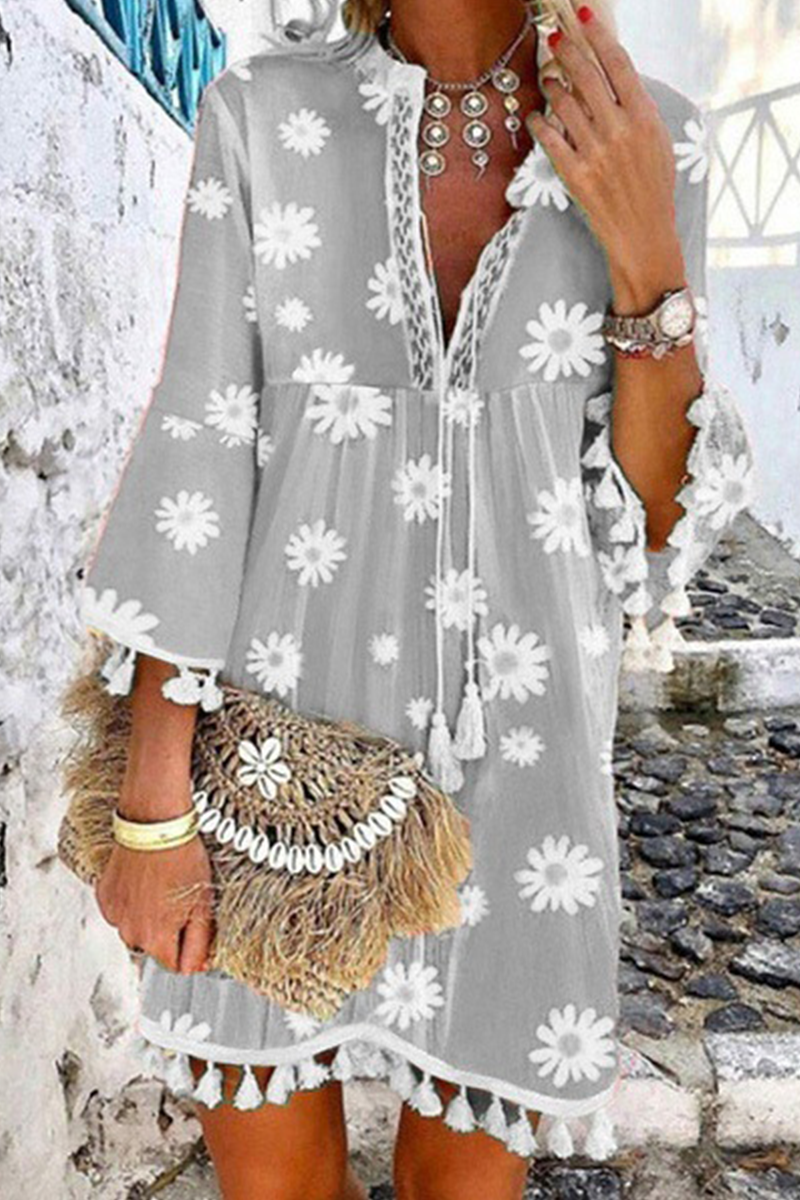Beautifully Finished Dress in a Timeless Design