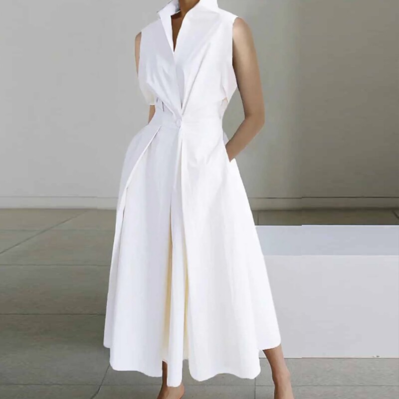 Sophisticated Dress with a Clean Classic Look