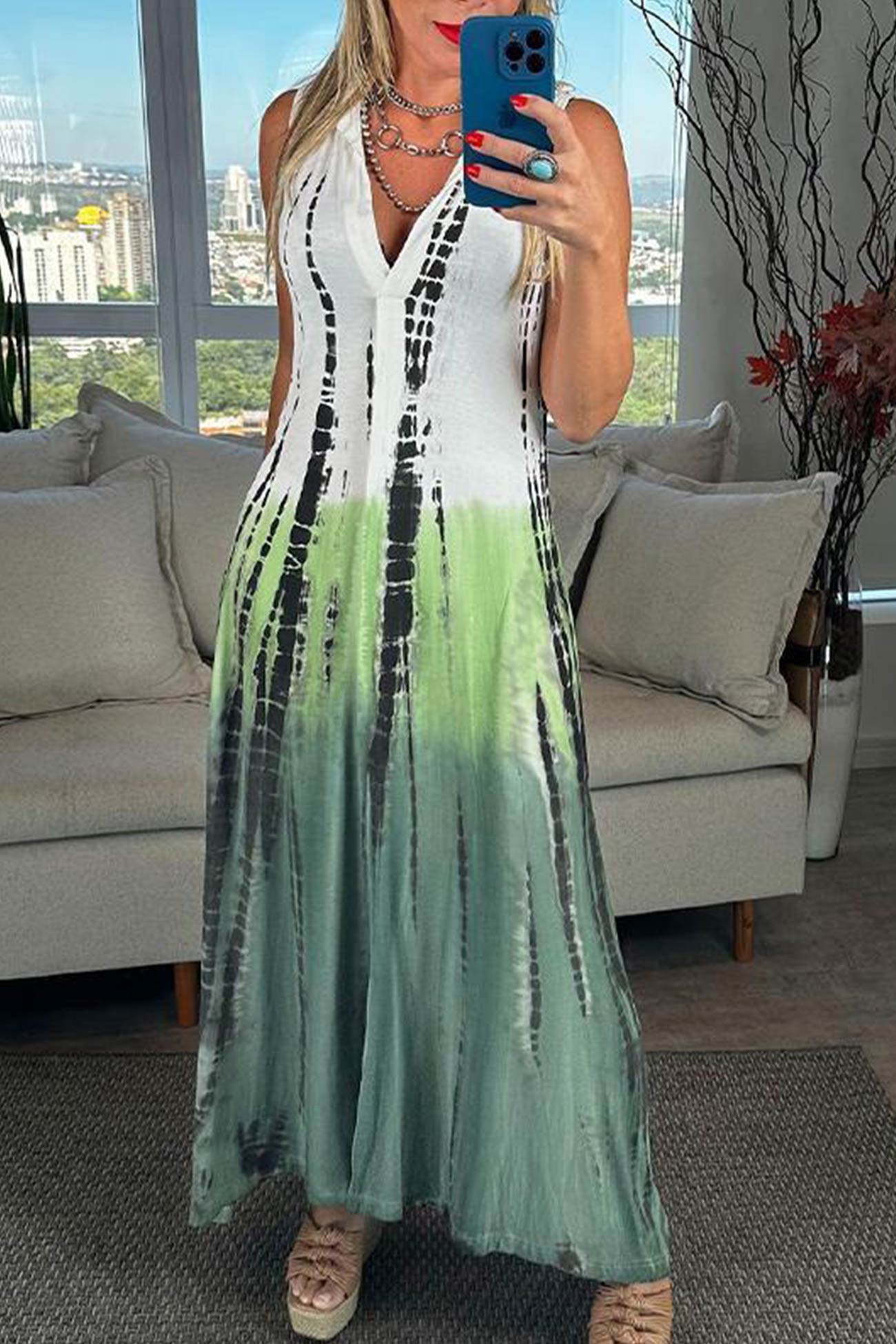 Polished Dress with an Effortless Classic Look