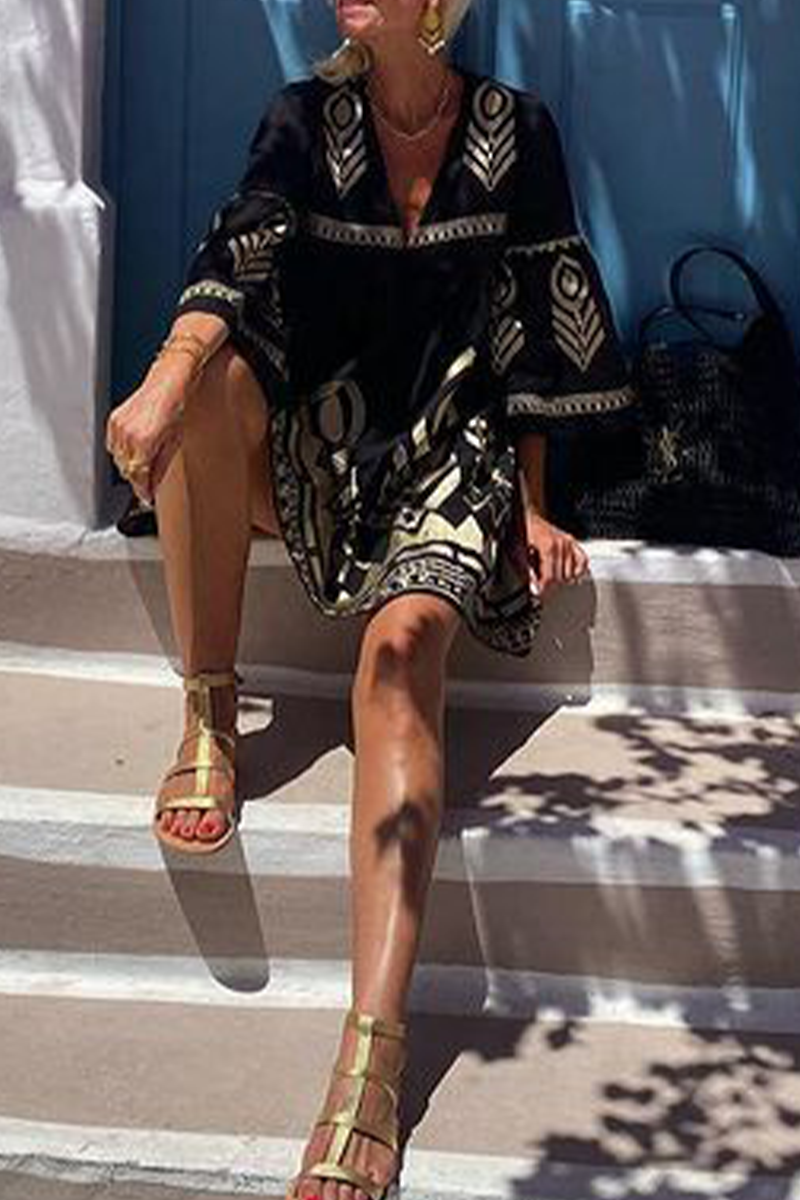 Well Tailored Dress with a Graceful Silhouette