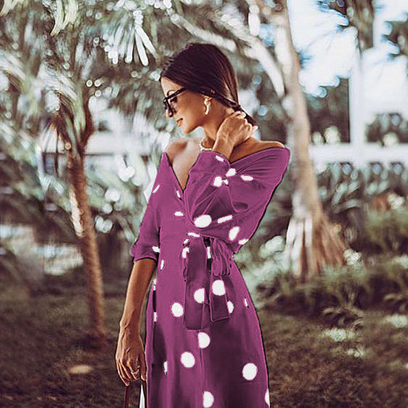 Well Tailored Dress with a Graceful Silhouette