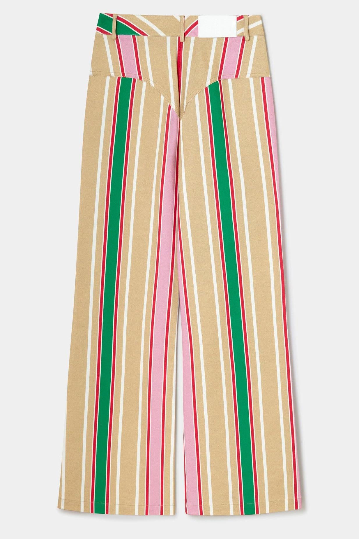 Classic Vintage Pants with a Flattering Fit