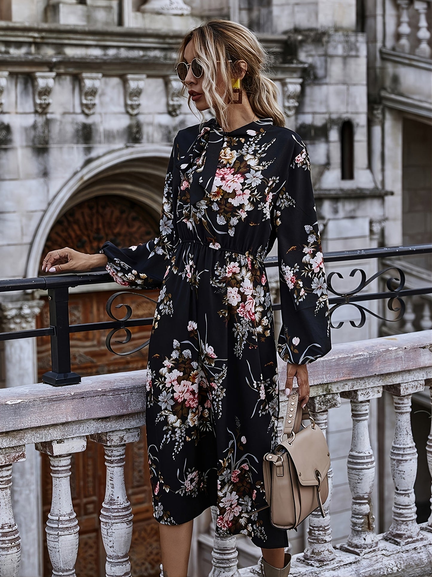 Classic Vintage Dress with a Flattering Fit