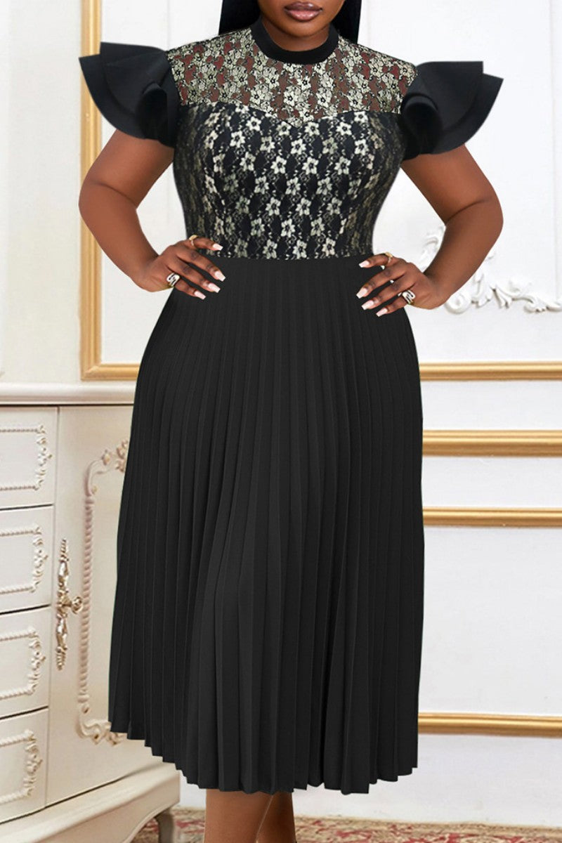 Beautifully Finished Dress in a Timeless Design