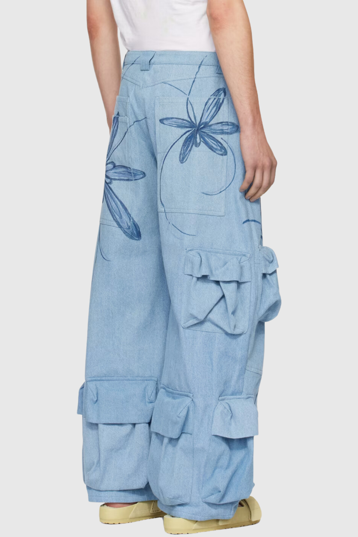 Gracefully Styled Garment for Any Occasion