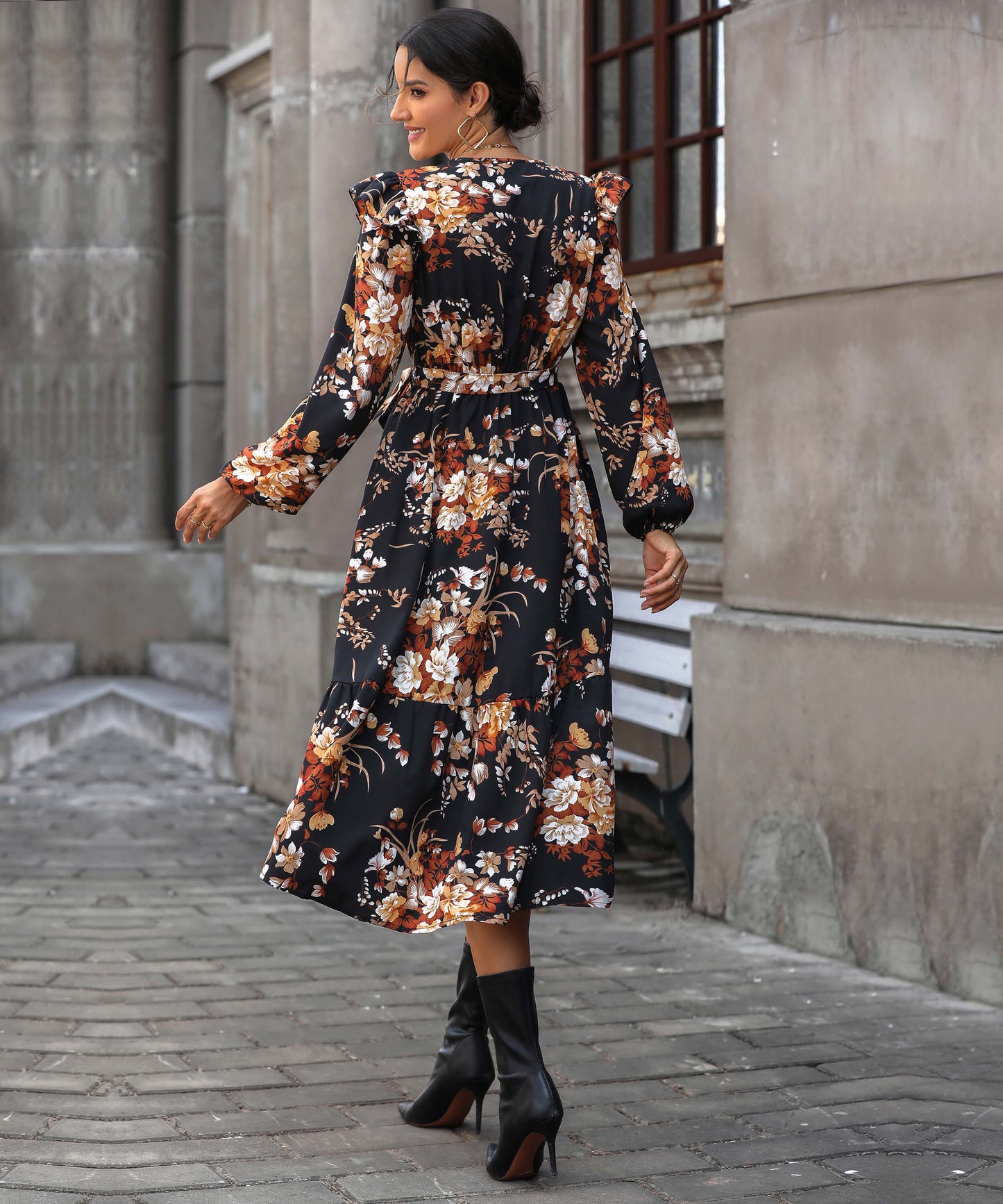 Classic Vintage & Enduringly Stylish Dress