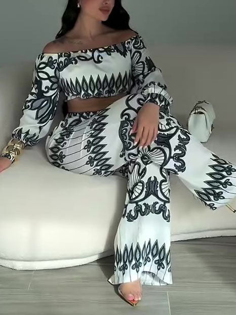 Well Tailored Pants with a Graceful Silhouette