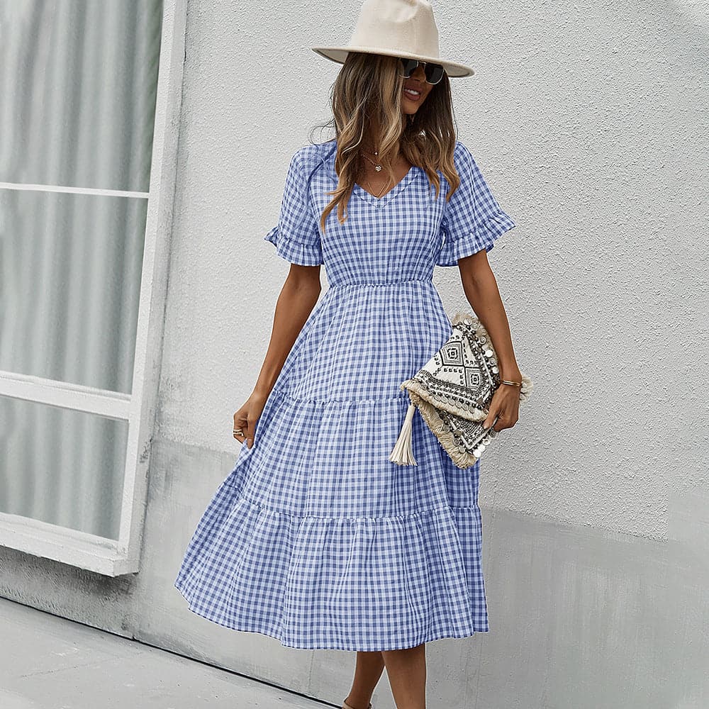 Gracefully Styled Dress for Any Occasion