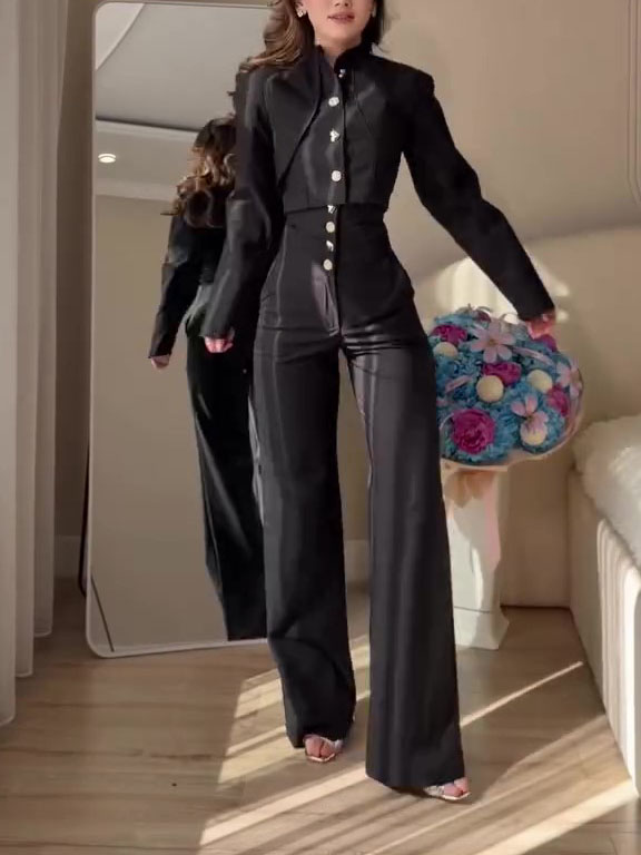 Polished Pants with an Effortless Classic Look
