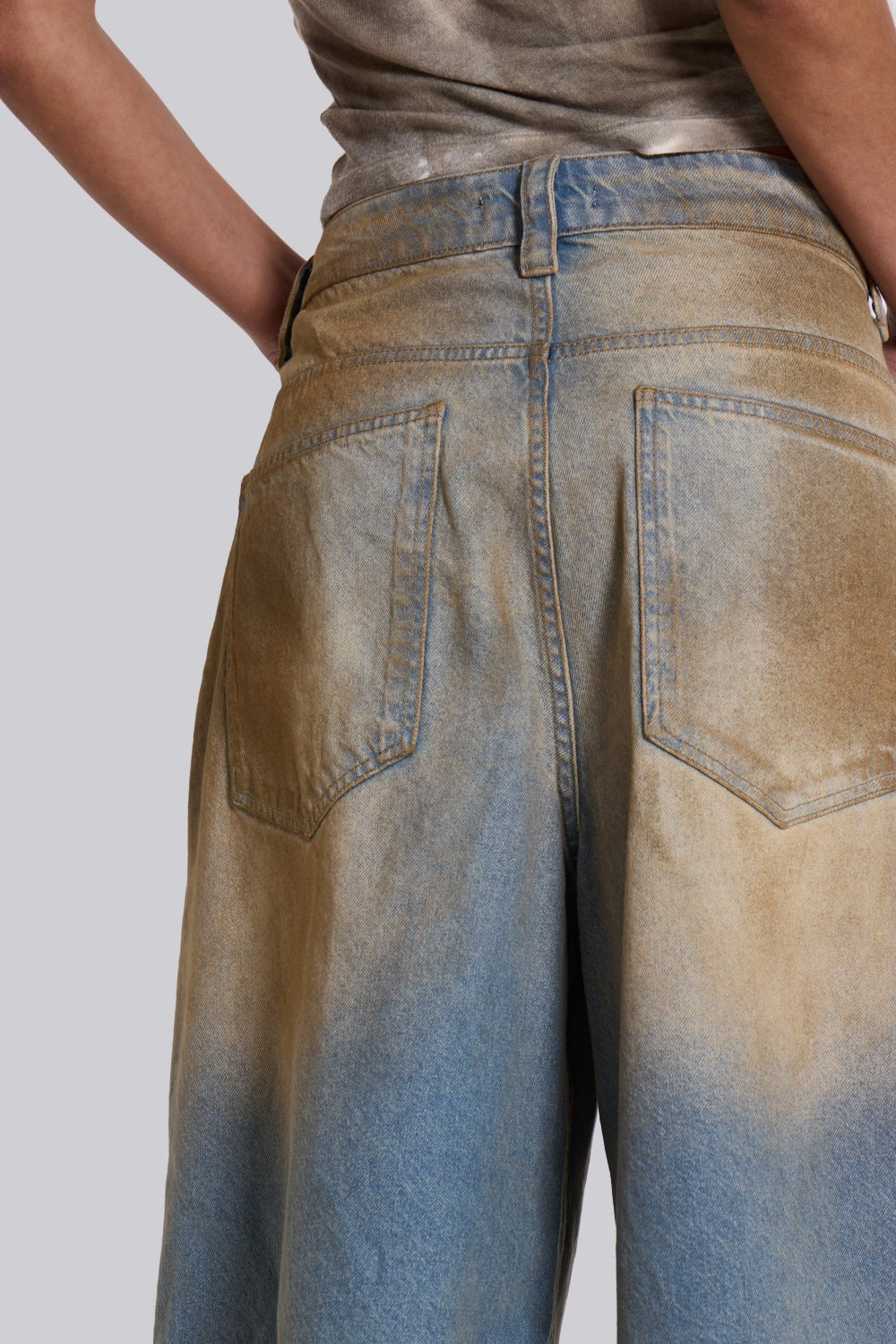 Sophisticated Garment with a Clean Classic Look