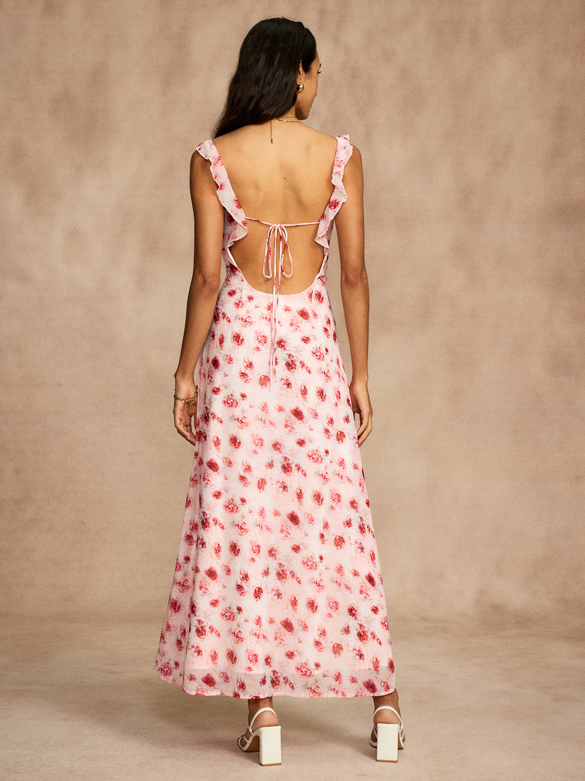 Beautifully Crafted Dress in a Classic Style