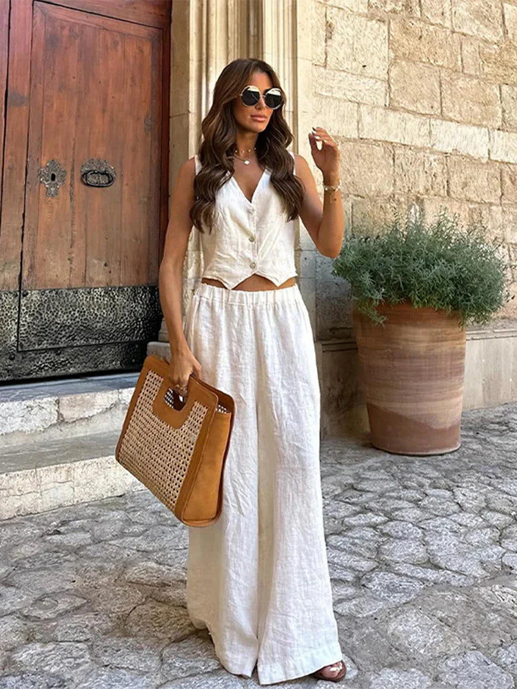 Sophisticated Garment with a Clean Classic Look