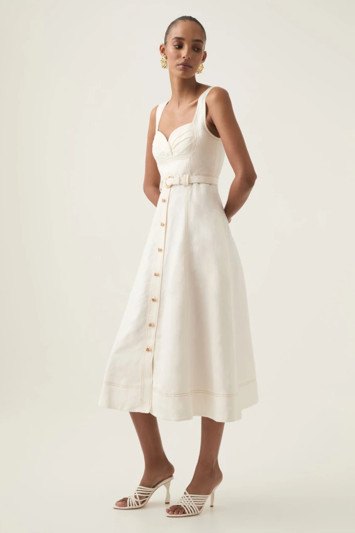 Polished Dress with an Effortless Classic Look