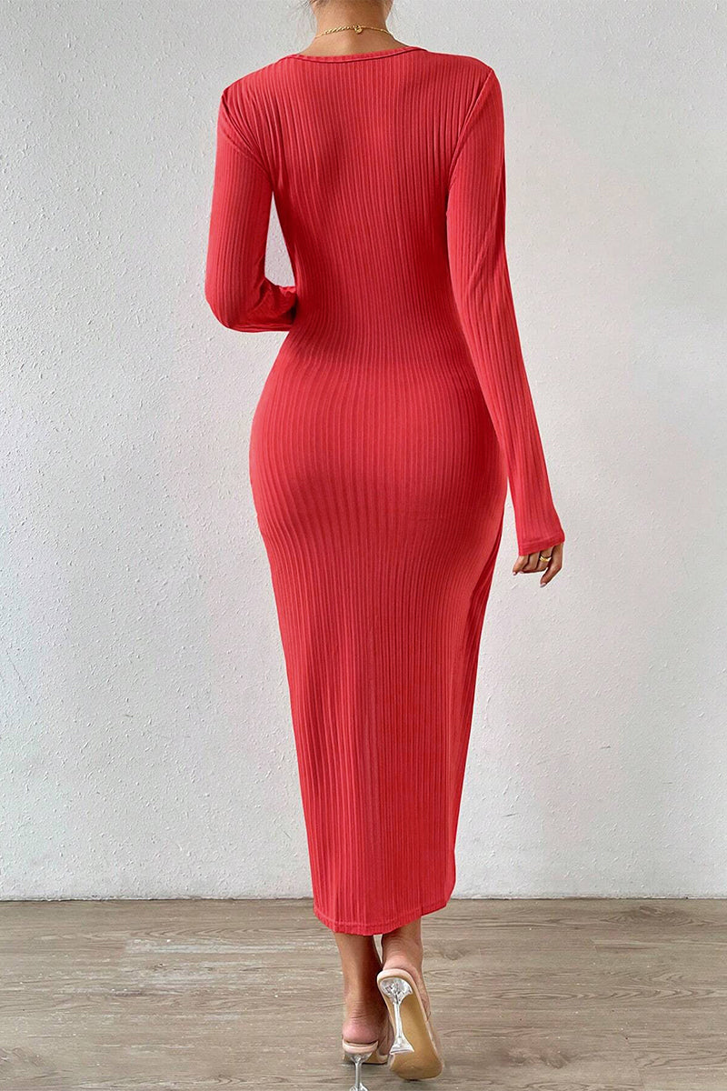 Effortlessly Elegant Dress with a Timeless Design