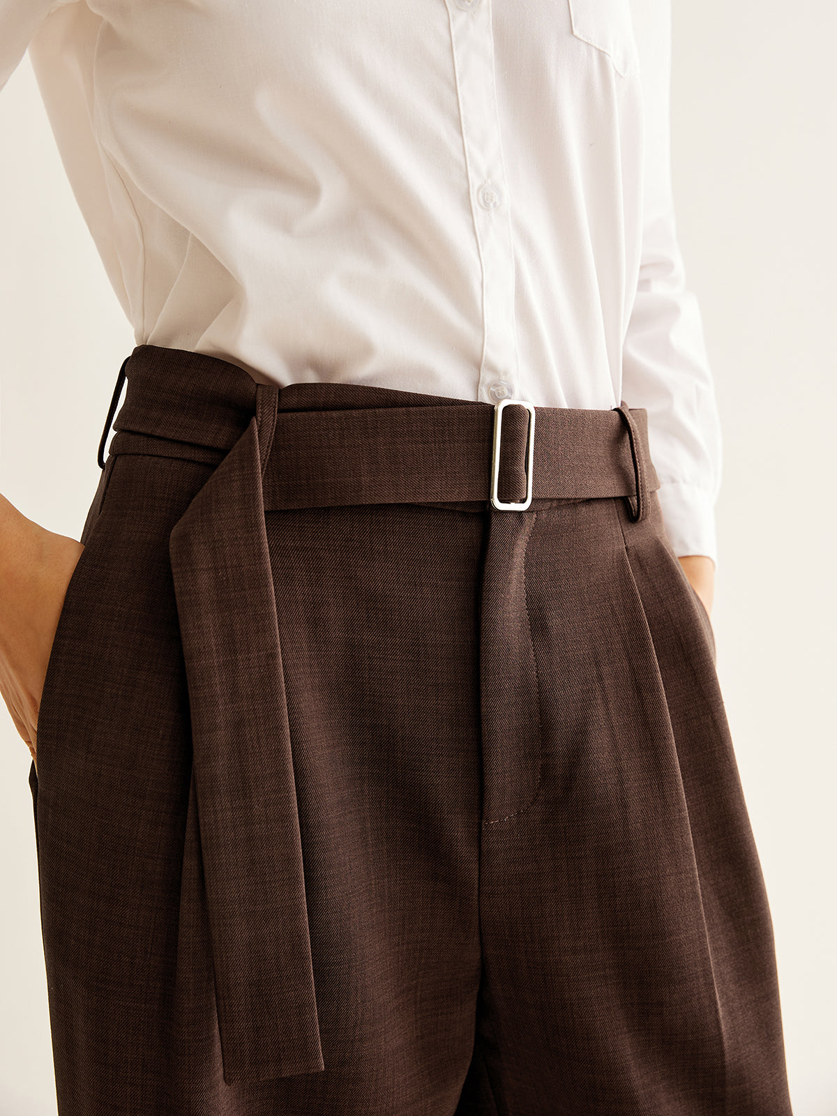 Classic Vintage Pants with a Flattering Fit