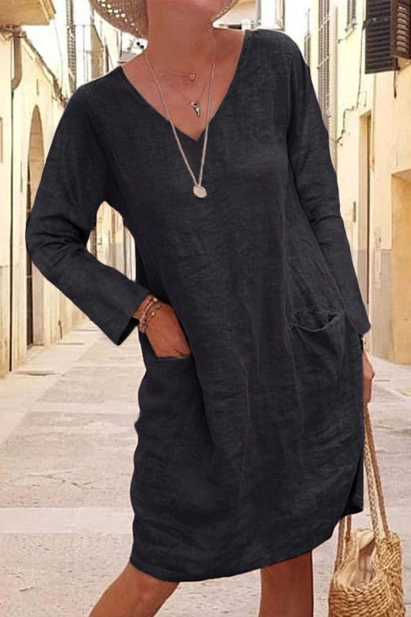 Gracefully Styled Dress for Any Occasion