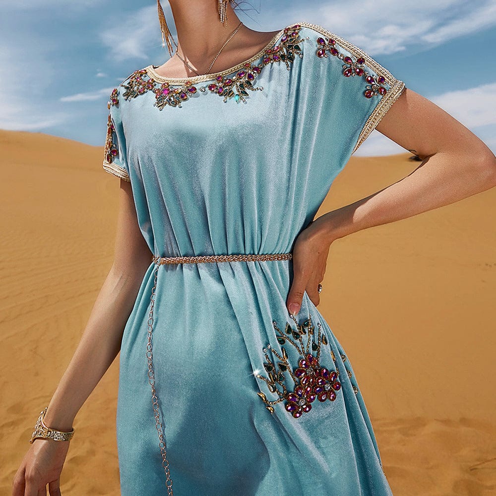 Classic Vintage & Enduringly Stylish Dress