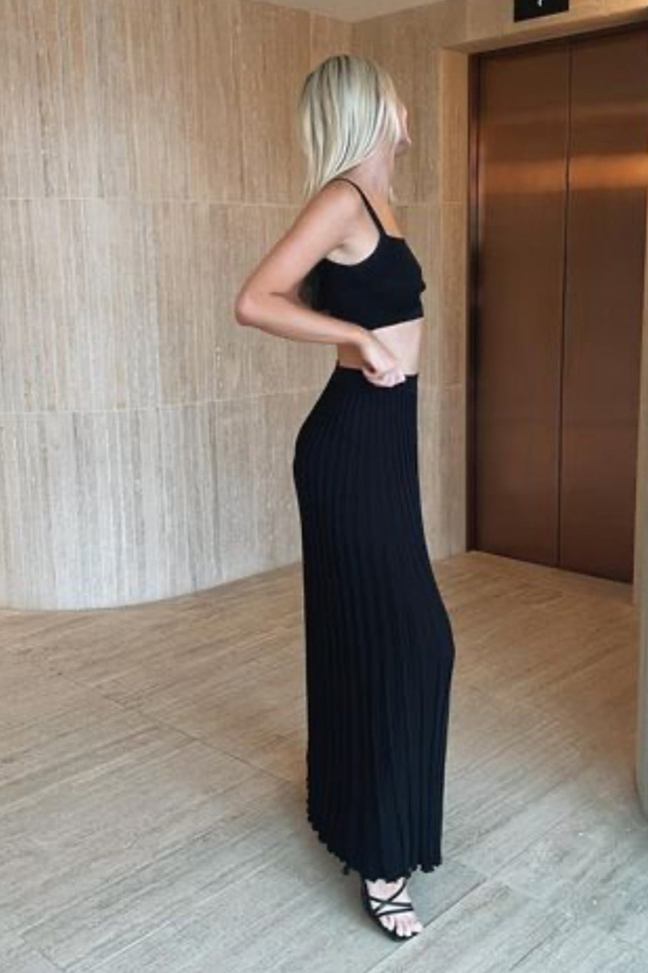 Beautifully Finished Garment in a Timeless Design