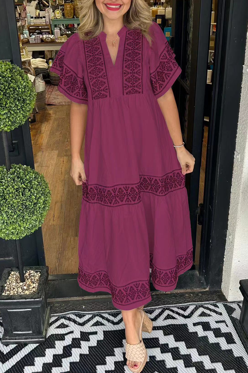 Beautifully Finished Dress in a Timeless Design