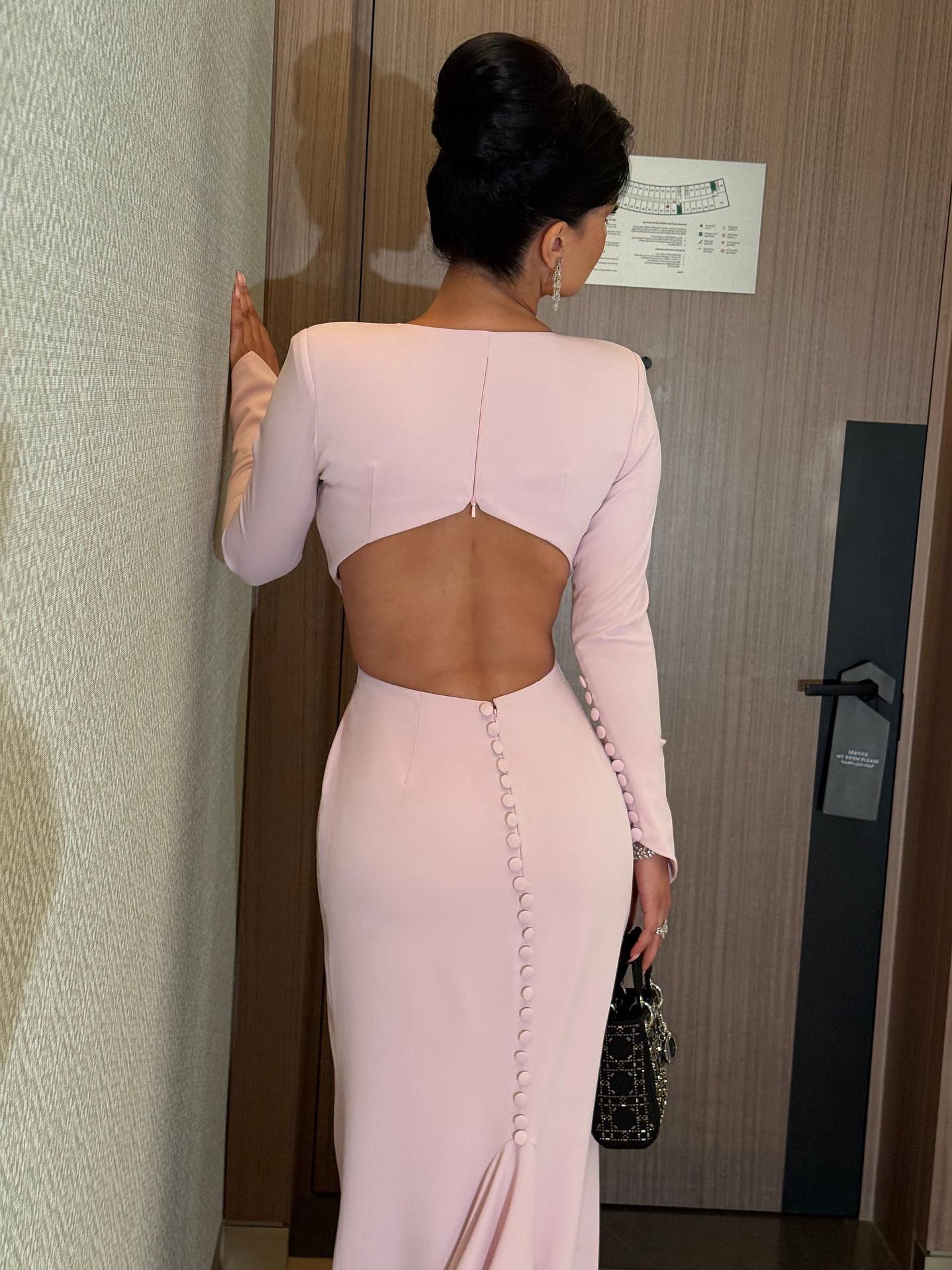 Well Tailored Garment with a Graceful Silhouette