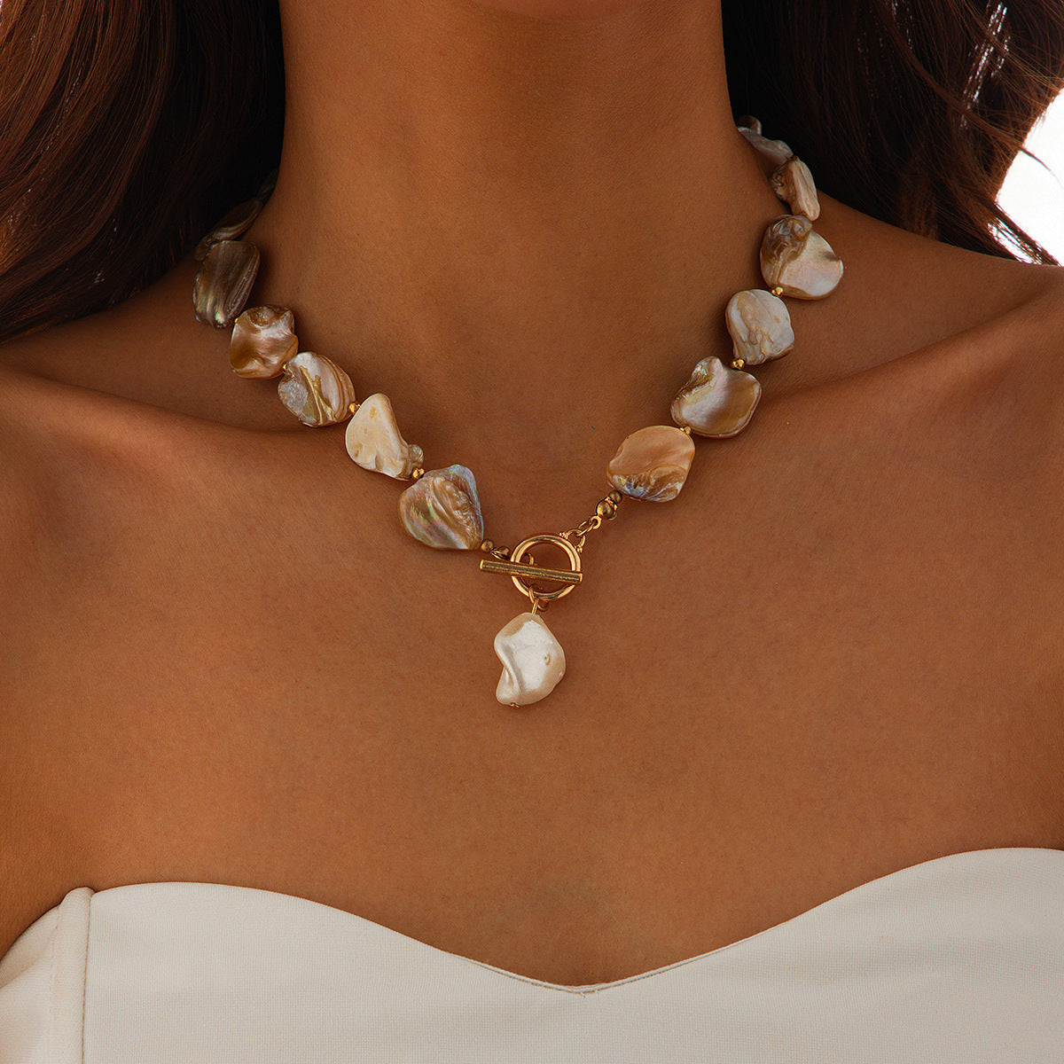 03 Gold White Necklace 6639