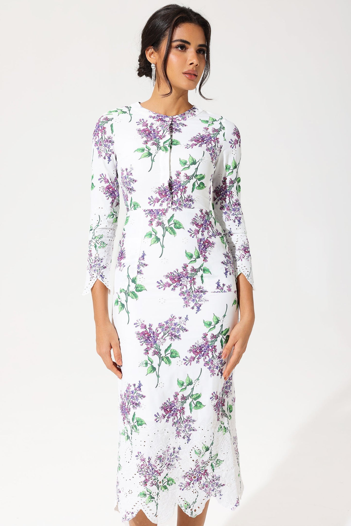 Gracefully Styled Dress for Any Occasion