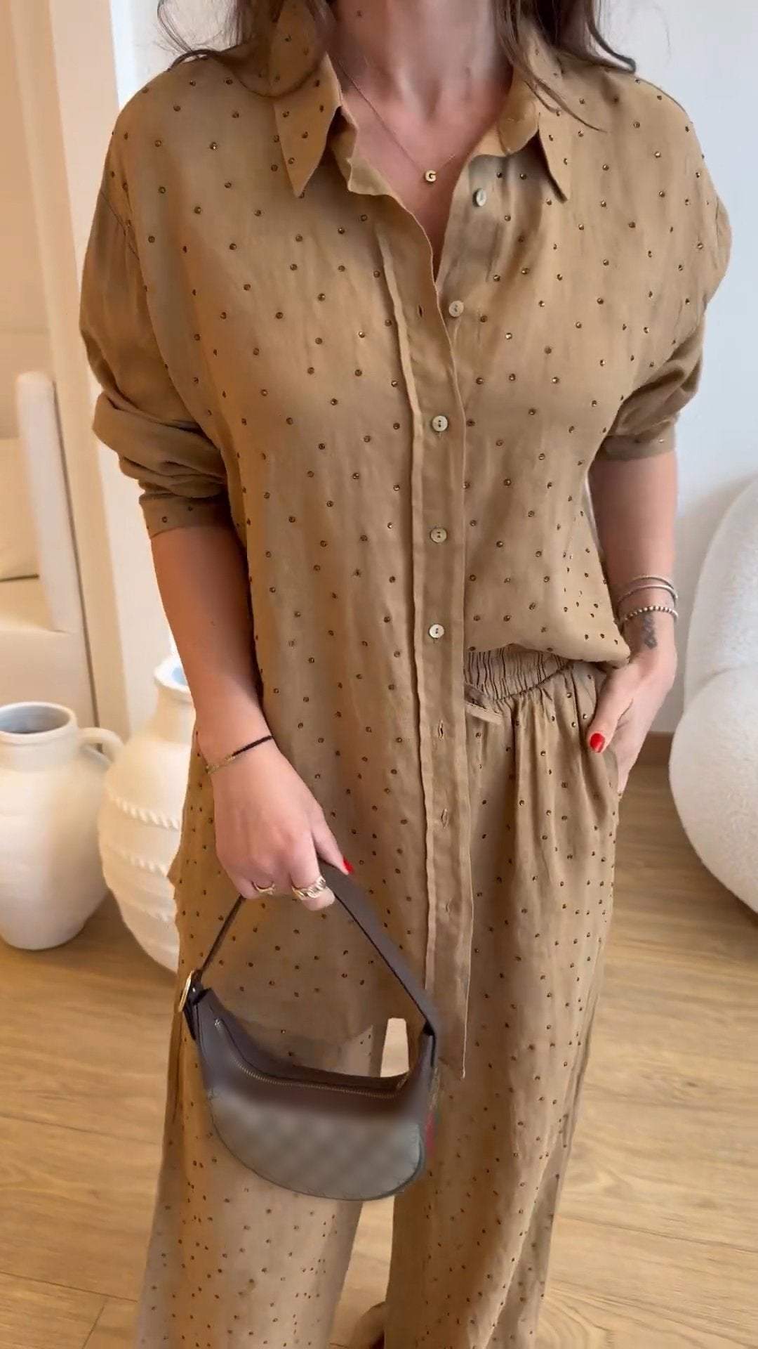 Sophisticated Garment with a Clean Classic Look