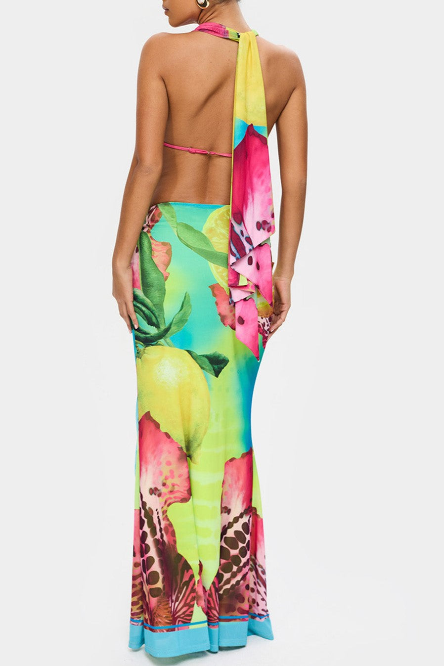 Gracefully Styled Garment for Any Occasion