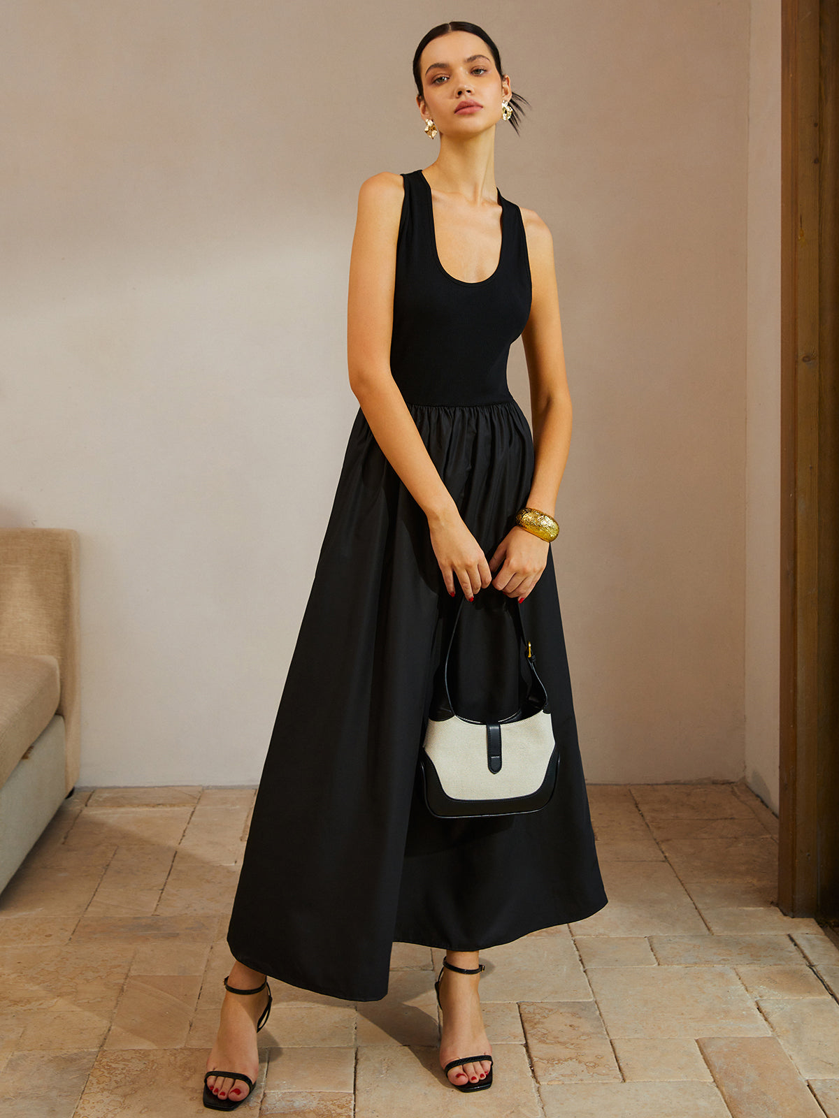 Classic Vintage & Enduringly Stylish Dress