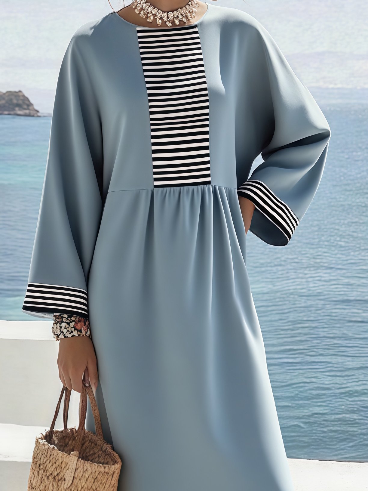 Effortlessly Elegant Dress with a Timeless Design
