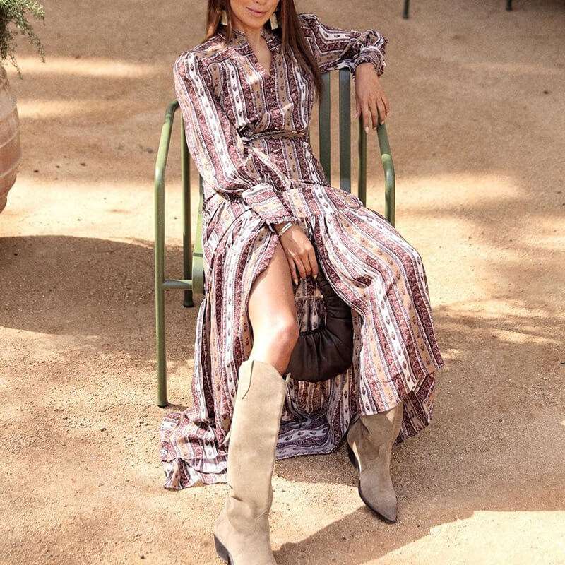 A Vintage Style Dress with Delicate Timeless Details