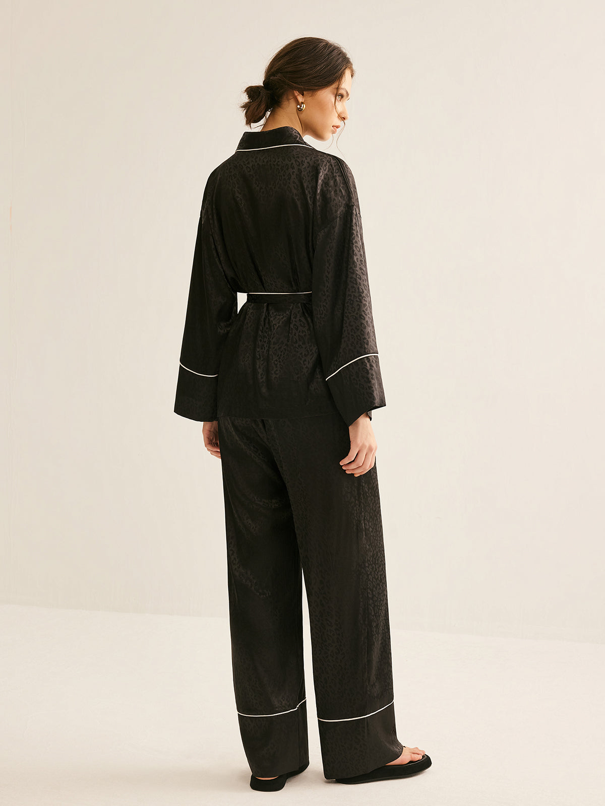 Polished Pants with an Effortless Classic Look