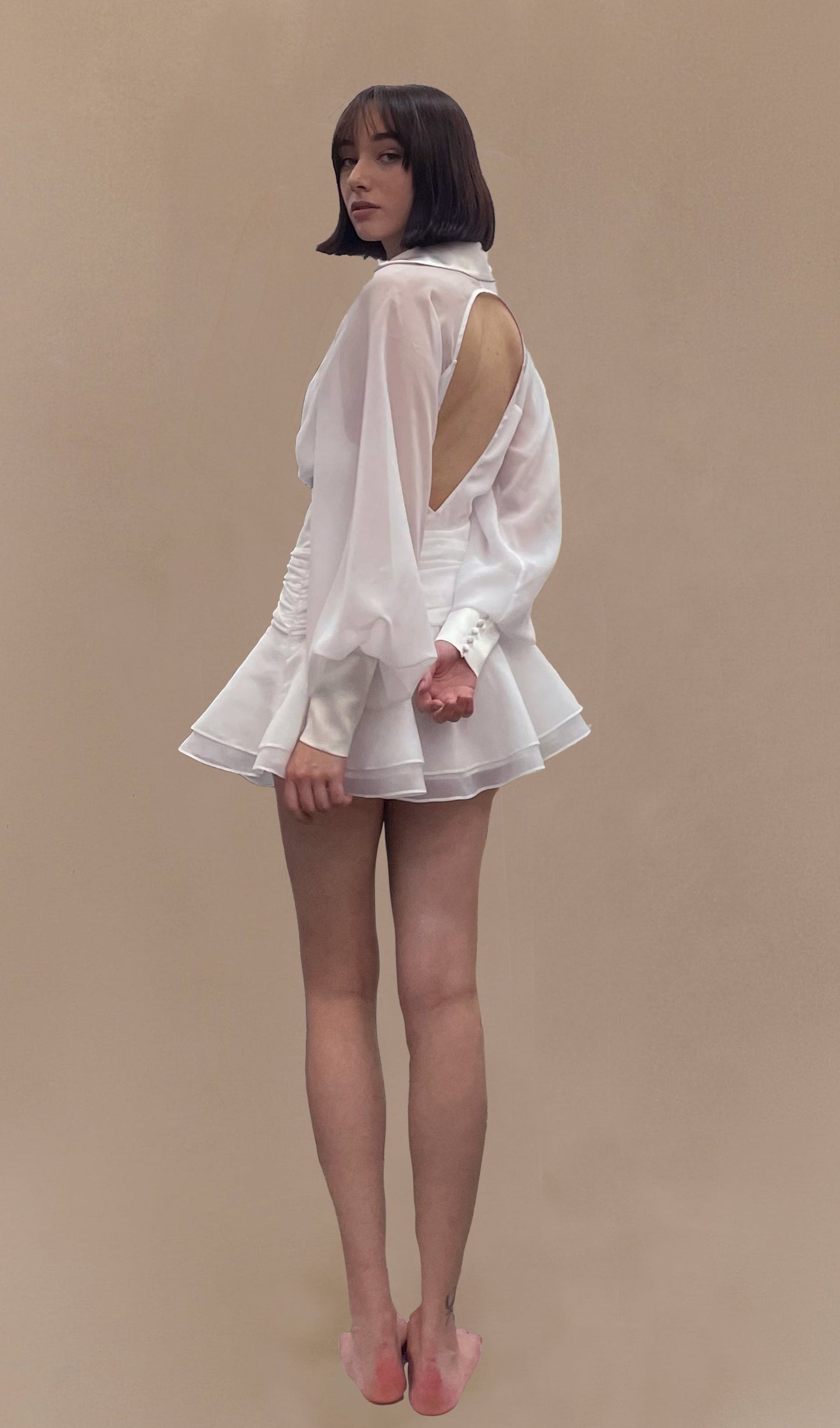 Beautifully Finished Dress in a Timeless Design