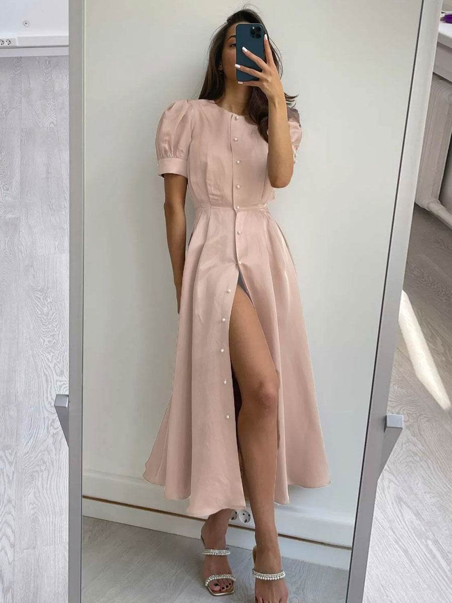 Classic Vintage Dress with a Flattering Fit